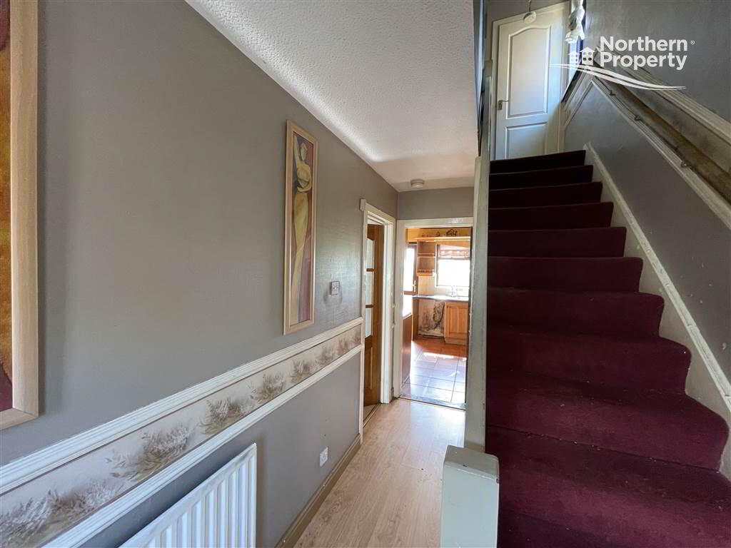 Photo 3 of 73 Wolfhill Avenue South, Belfast