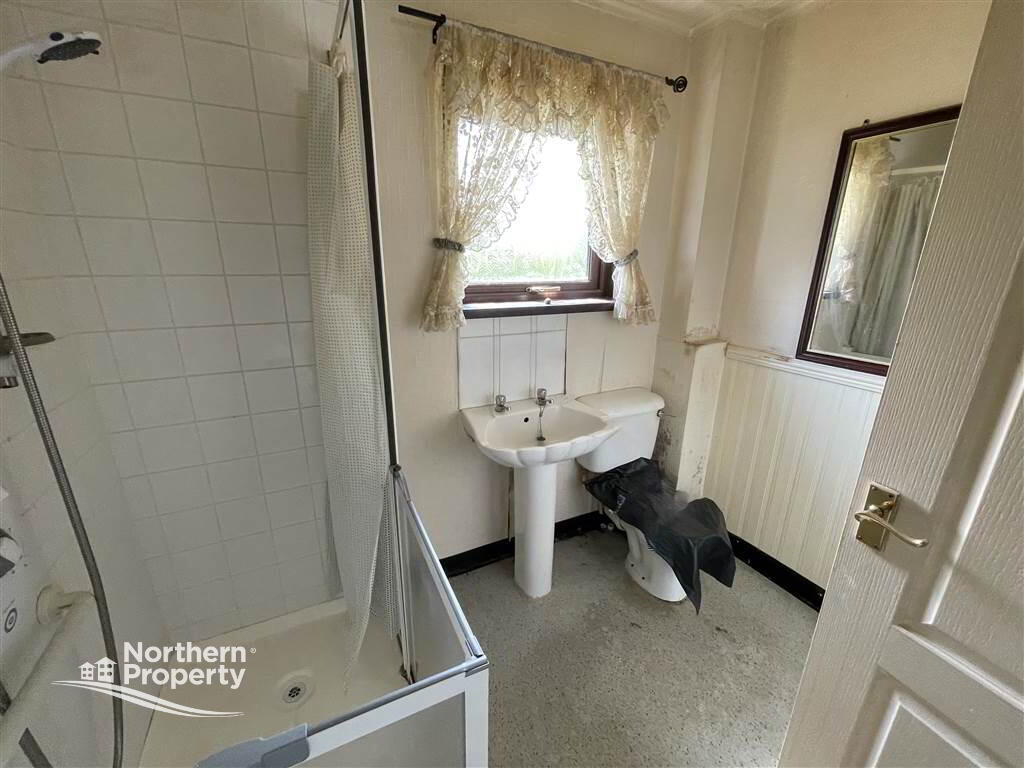 Photo 16 of 73 Wolfhill Avenue South, Belfast