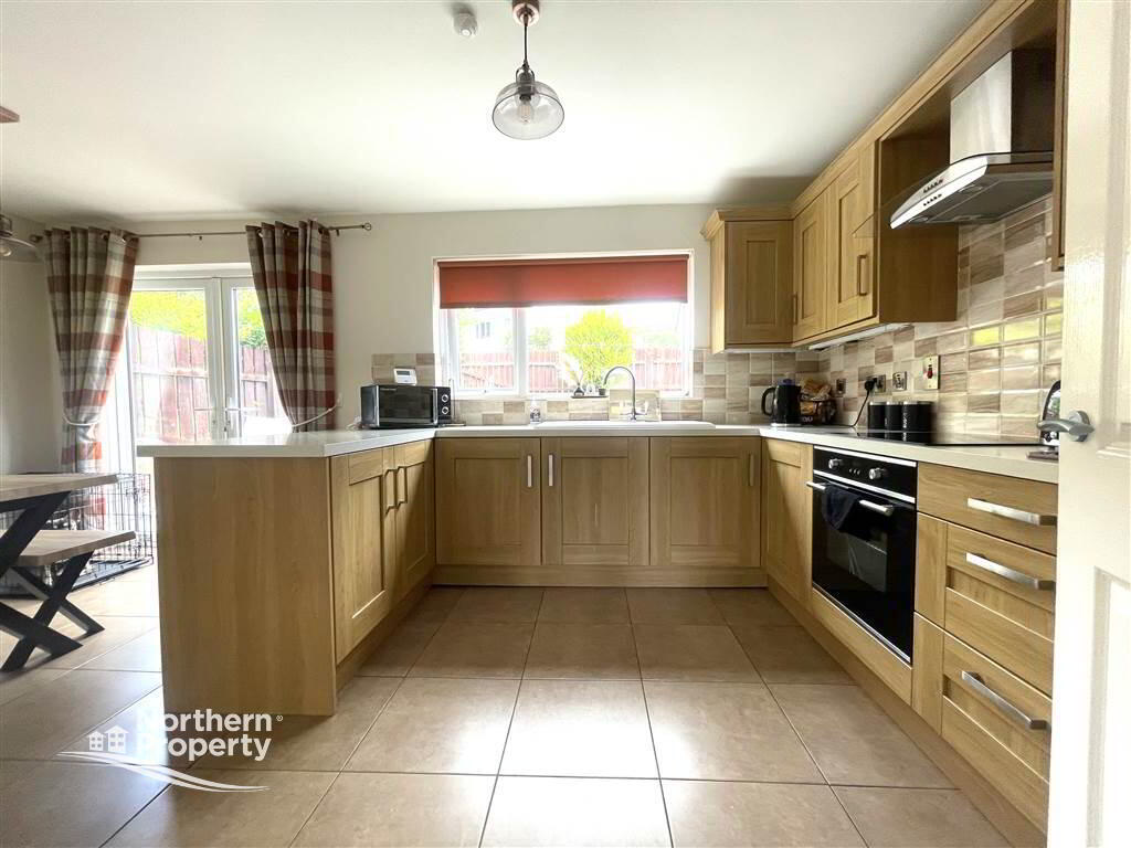 Photo 6 of 128 Hawthorn Glen, Belfast