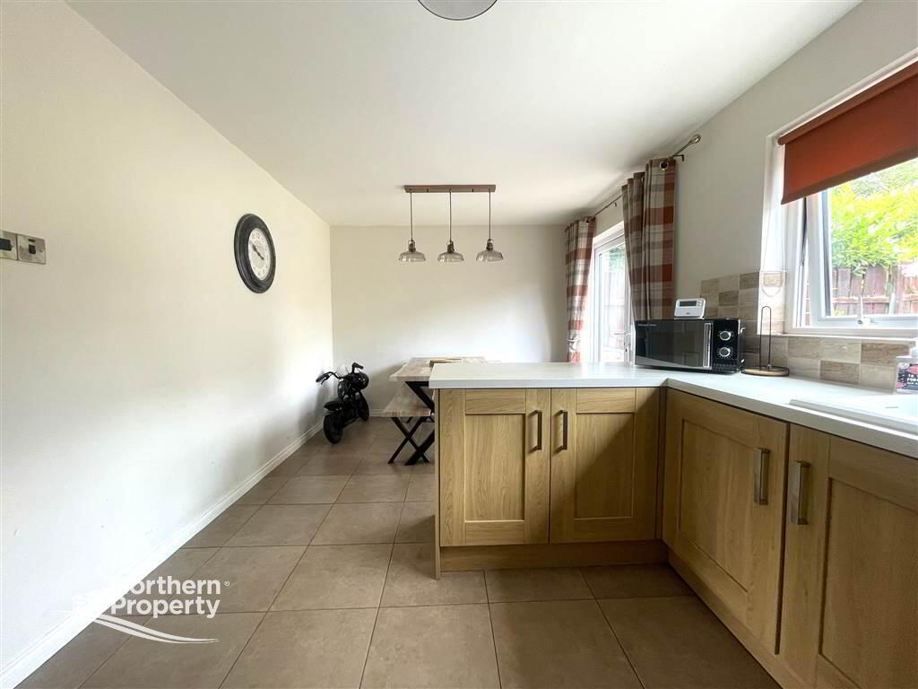 Photo 9 of 128 Hawthorn Glen, Belfast