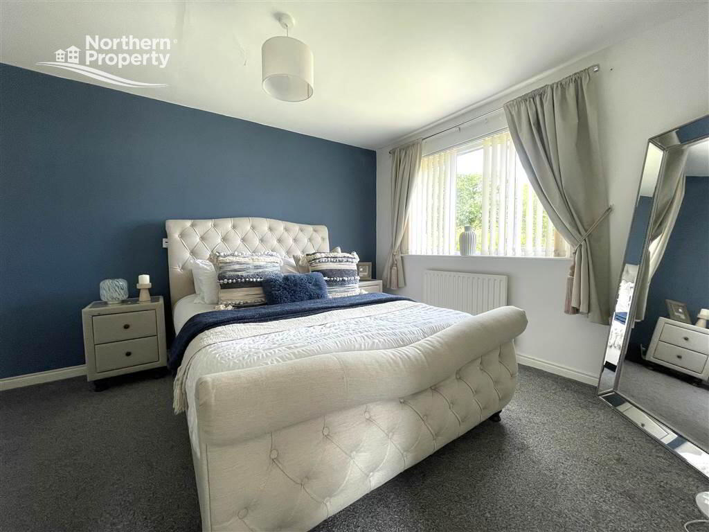 Photo 10 of 128 Hawthorn Glen, Belfast