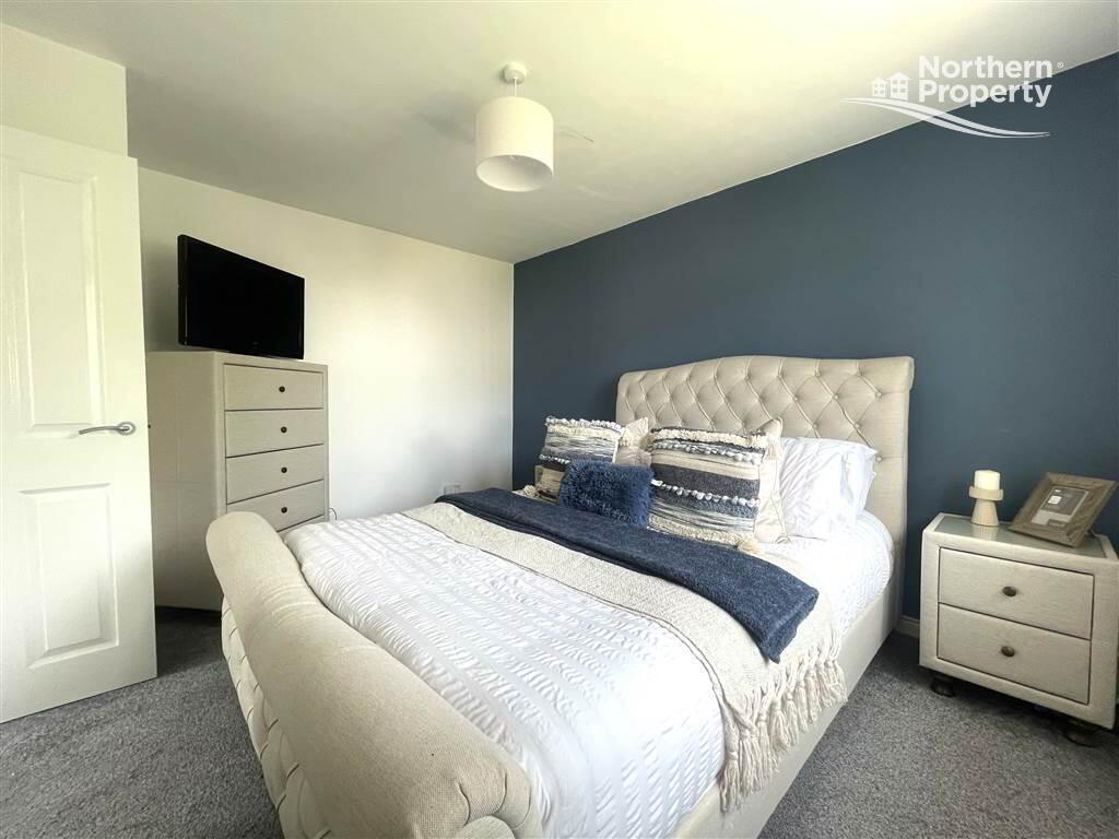 Photo 11 of 128 Hawthorn Glen, Belfast