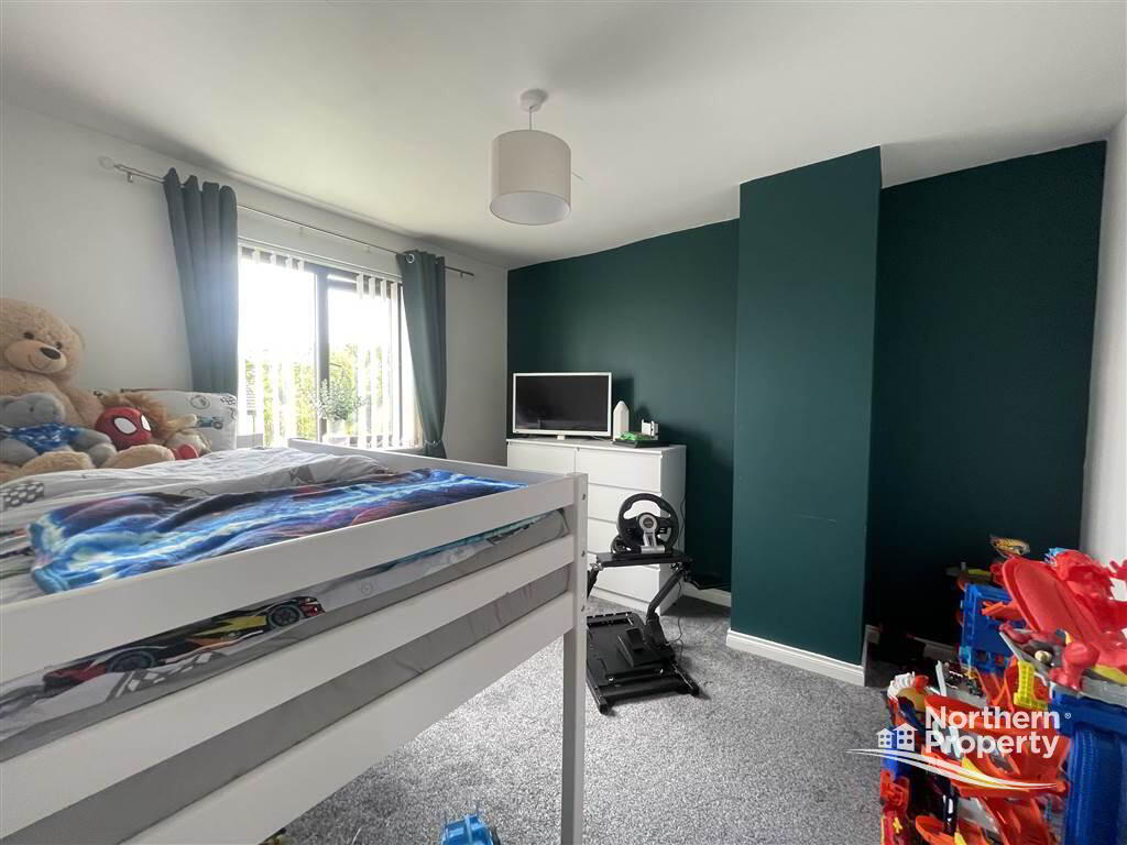 Photo 12 of 128 Hawthorn Glen, Belfast