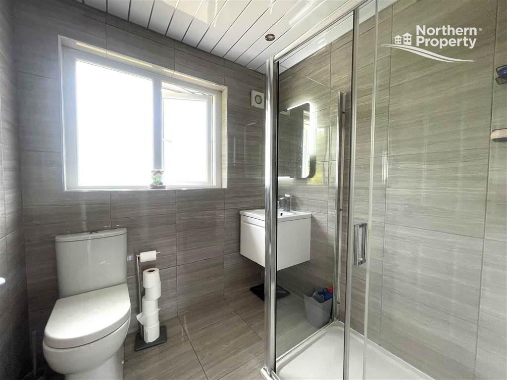 Photo 14 of 128 Hawthorn Glen, Belfast