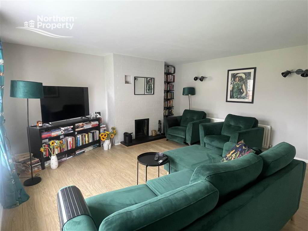 Photo 2 of 16 Hightown Rise, Glengormley, Newtownabbey