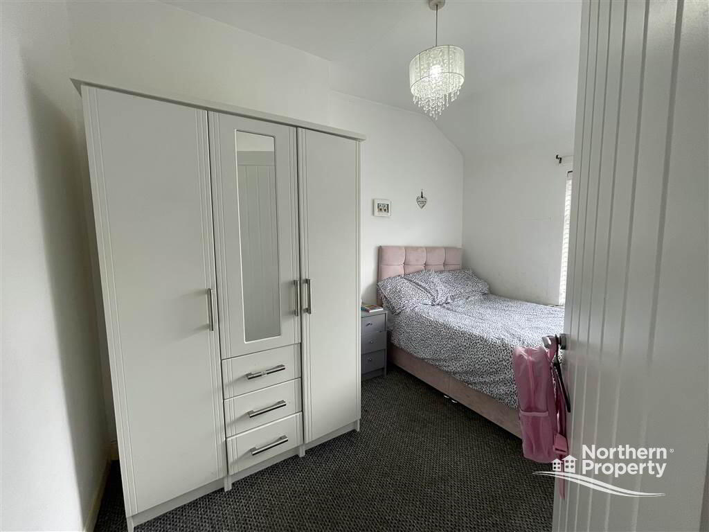 Photo 6 of 14 St James Drive, Belfast