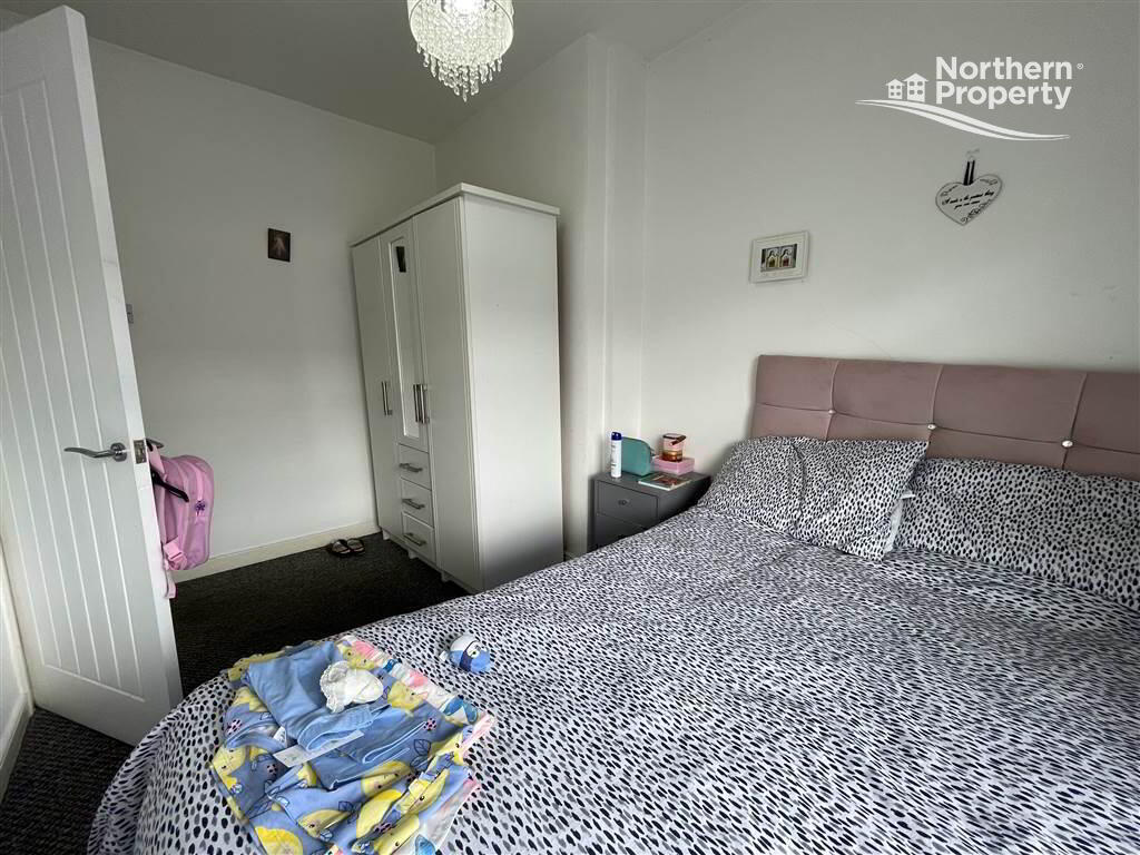 Photo 7 of 14 St James Drive, Belfast