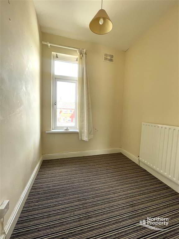 Photo 11 of 76 St James Road, Belfast