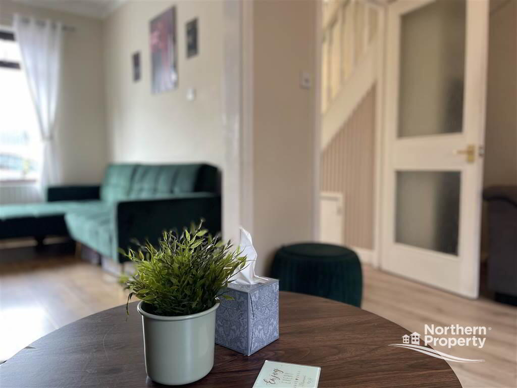 Photo 9 of 34 Fallswater Drive, Belfast