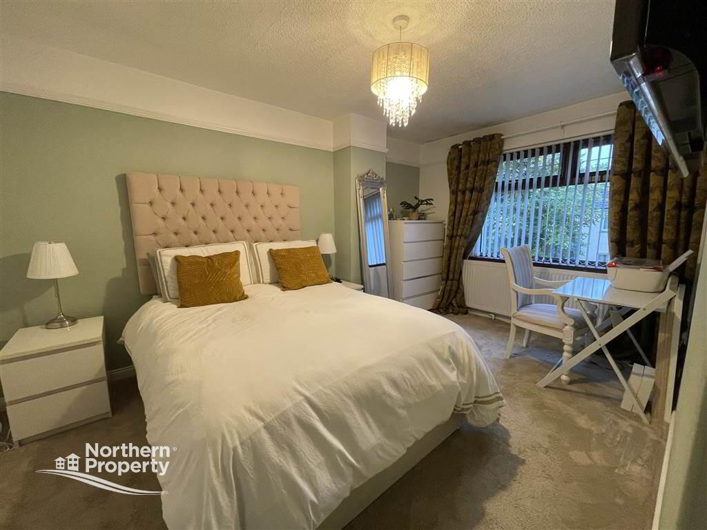 Photo 18 of 19 Horn Drive, Belfast