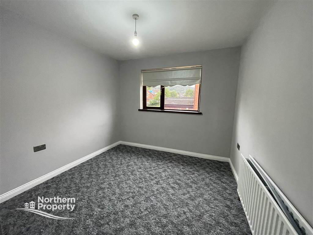 Photo 16 of 453 Springfield Road, Belfast