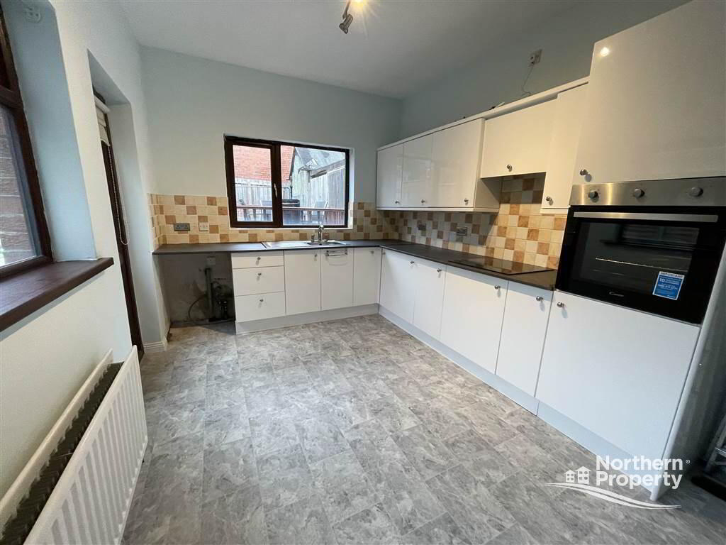 Photo 14 of 453 Springfield Road, Belfast