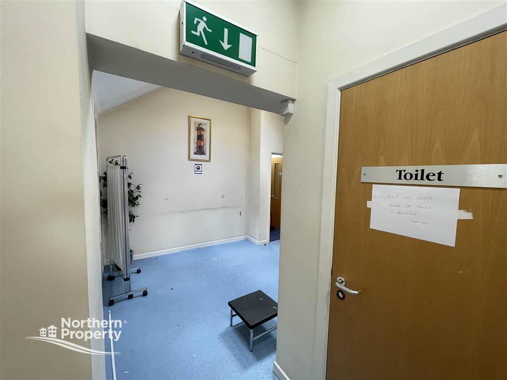 Photo 15 of 475 Falls Road, Belfast