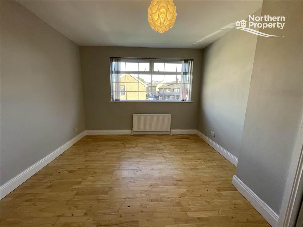 Photo 19 of 10 Lake Glen Drive, Belfast