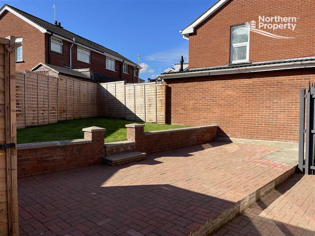 Photo 23 of 10 Lake Glen Drive, Belfast