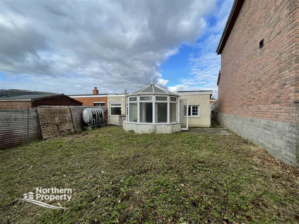 Photo 13 of 157 Brooke Drive, Belfast
