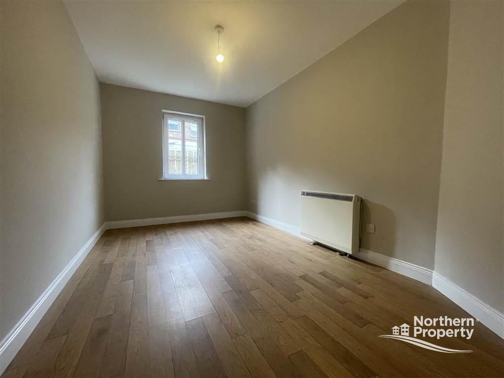 Photo 8 of 38 Larkspur Rise, Belfast