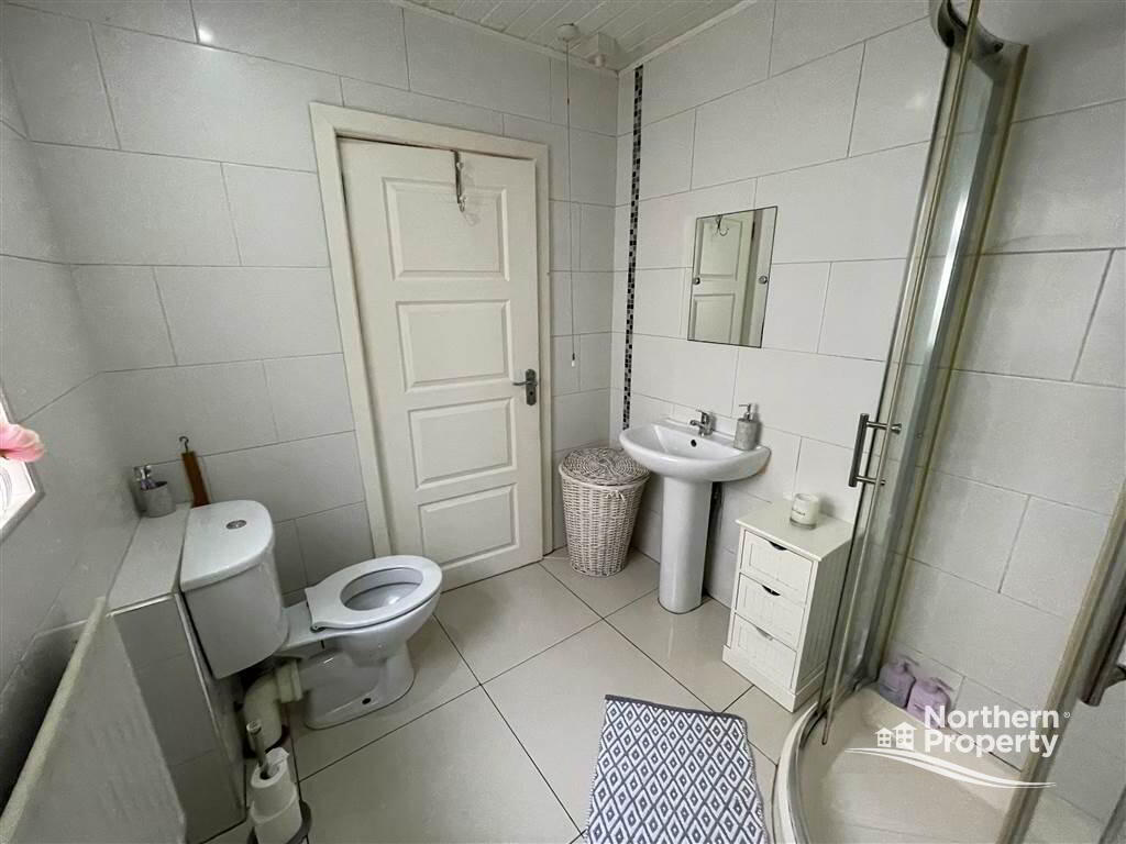 Photo 10 of 84 Beechmount Parade, Belfast
