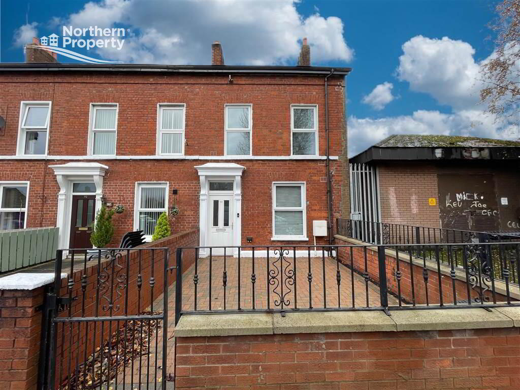 Photo 1 of 98 Mountpottinger Road, Belfast