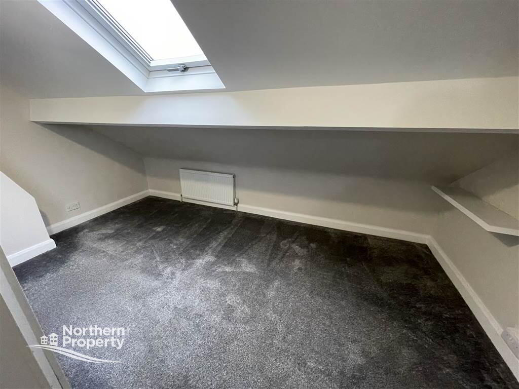 Photo 23 of 98 Mountpottinger Road, Belfast