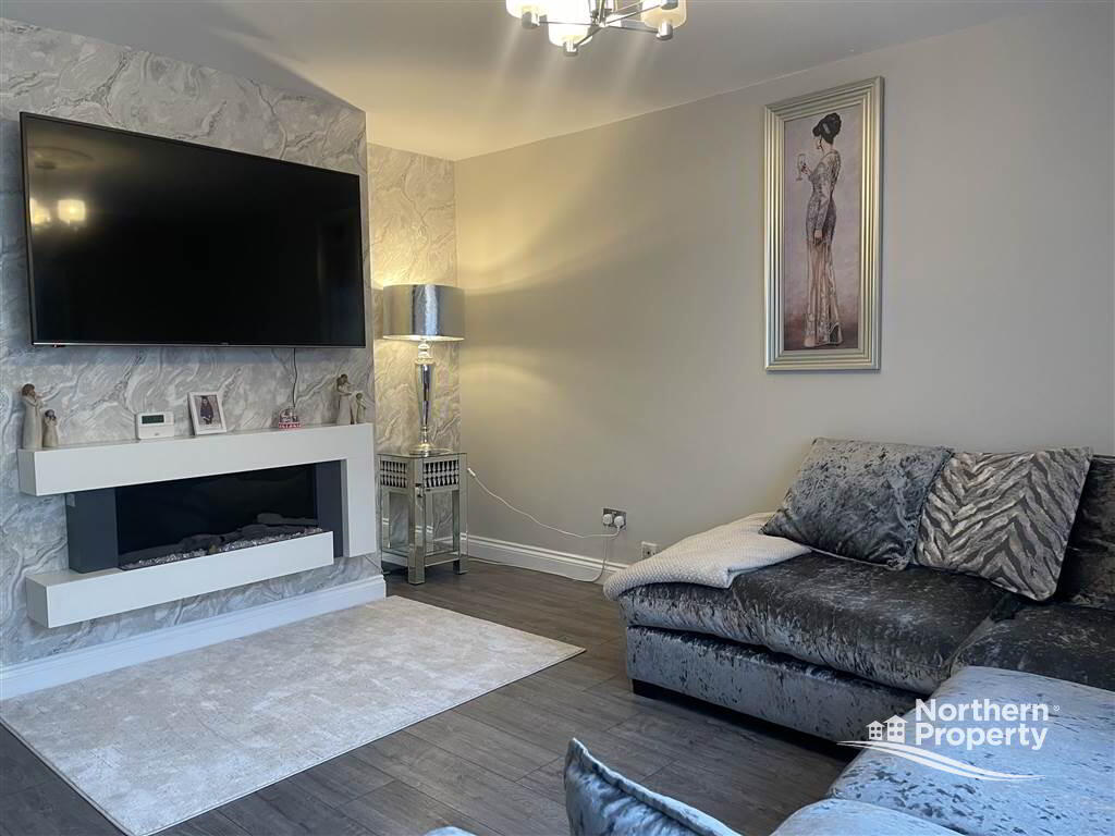 Photo 6 of 186 Lenadoon Avenue, Belfast