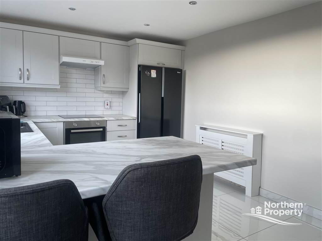 Photo 11 of 186 Lenadoon Avenue, Belfast