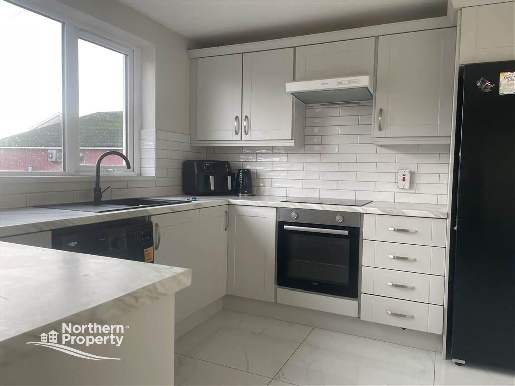 Photo 12 of 186 Lenadoon Avenue, Belfast