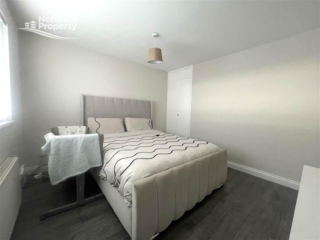 Photo 14 of 186 Lenadoon Avenue, Belfast