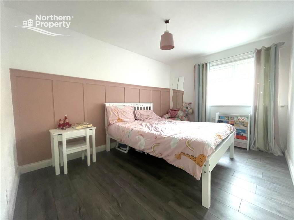 Photo 16 of 186 Lenadoon Avenue, Belfast