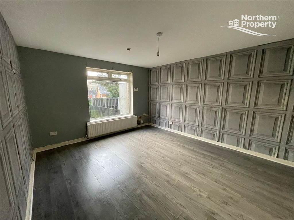 Photo 4 of 58 Wheatfield Drive, Belfast