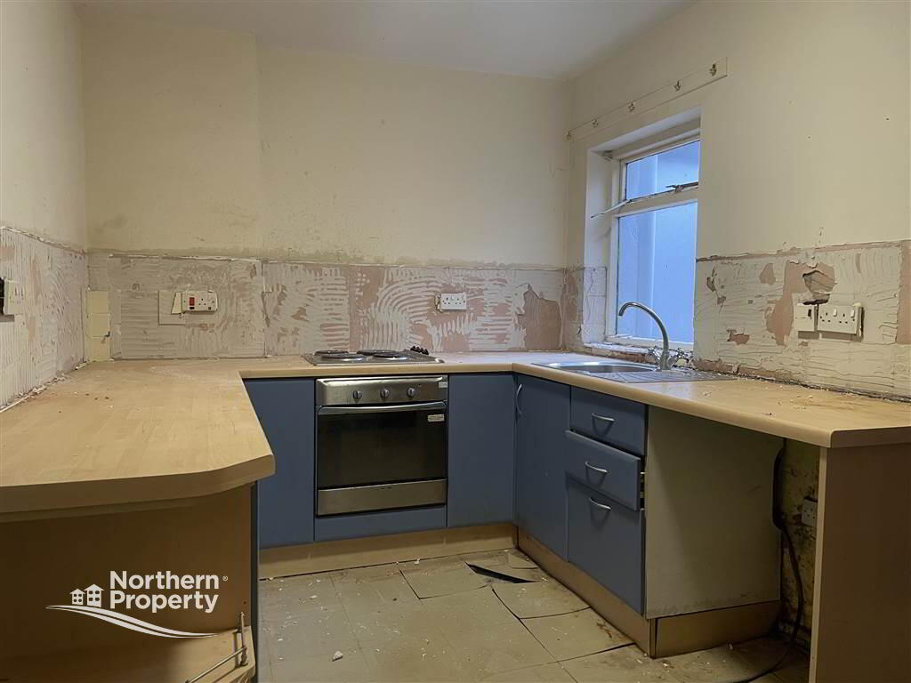 Photo 7 of 49 Iveagh Crescent, Belfast