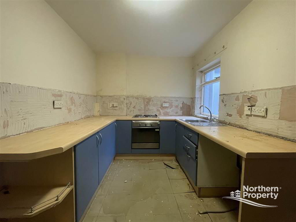 Photo 6 of 49 Iveagh Crescent, Belfast