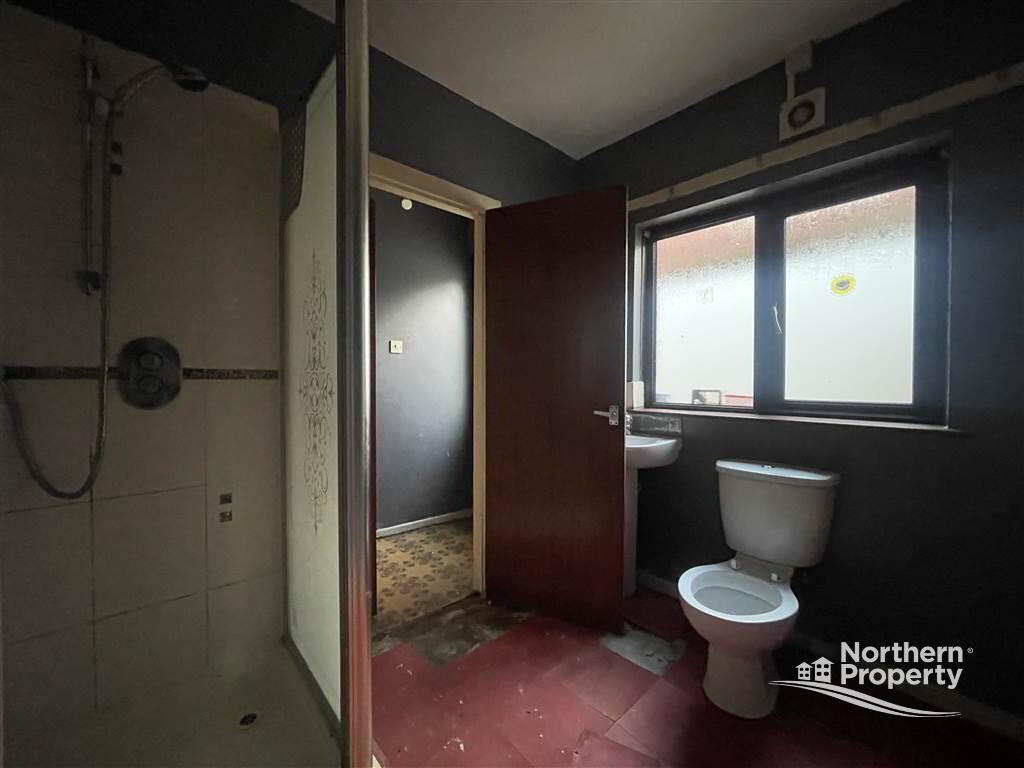 Photo 8 of 49 Iveagh Crescent, Belfast