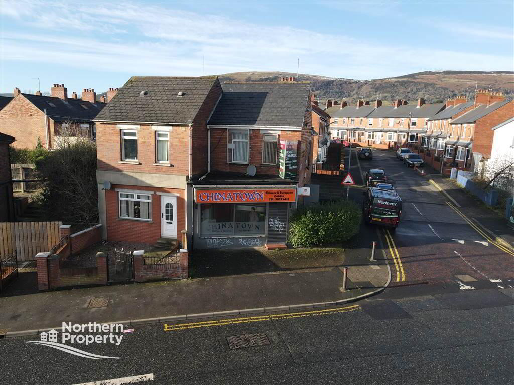 Photo 2 of 533 Falls Road, Belfast