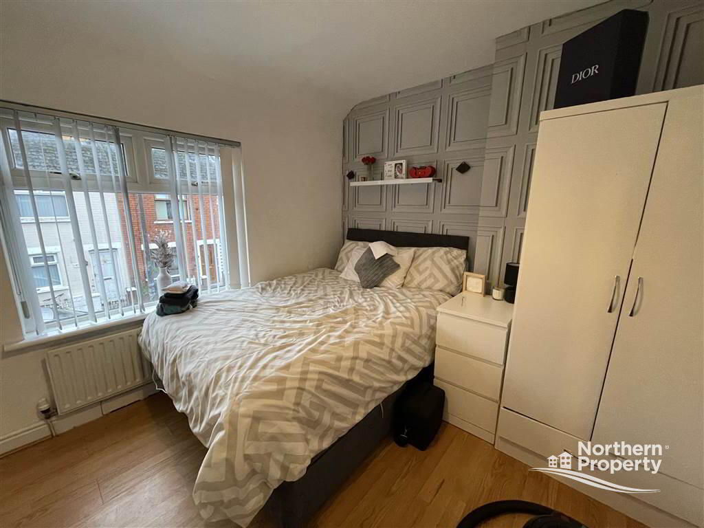 Photo 6 of 82 Iris Drive, Belfast