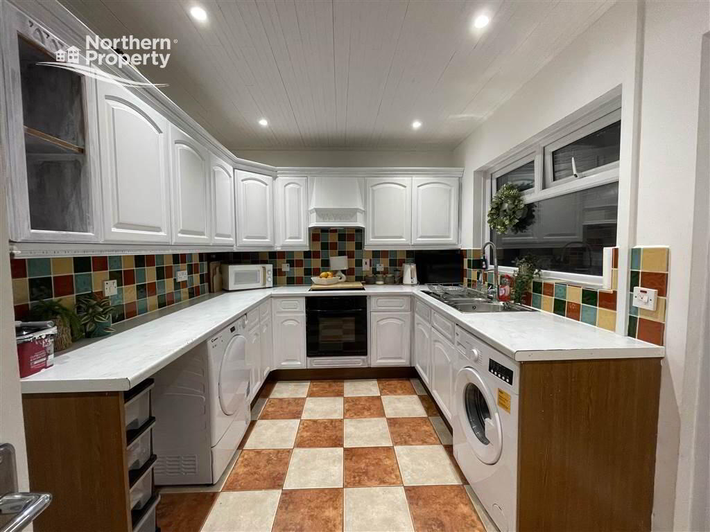 Photo 9 of 11 Beechmount Street, Belfast