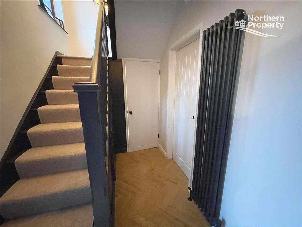 Photo 3 of 23 Abbeydale Crescent, Belfast