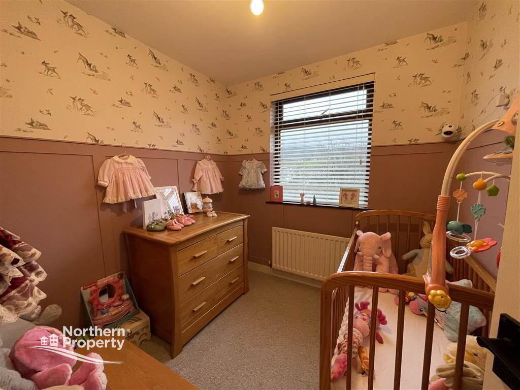 Photo 17 of 23 Abbeydale Crescent, Belfast