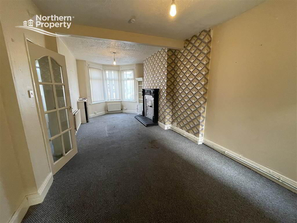 Photo 5 of 4 Beechmount Avenue, Belfast