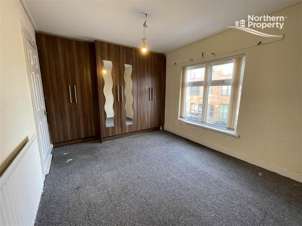 Photo 13 of 4 Beechmount Avenue, Belfast