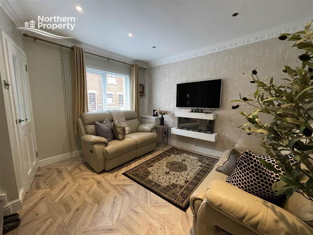 Photo 4 of 6 Iris Drive, Belfast