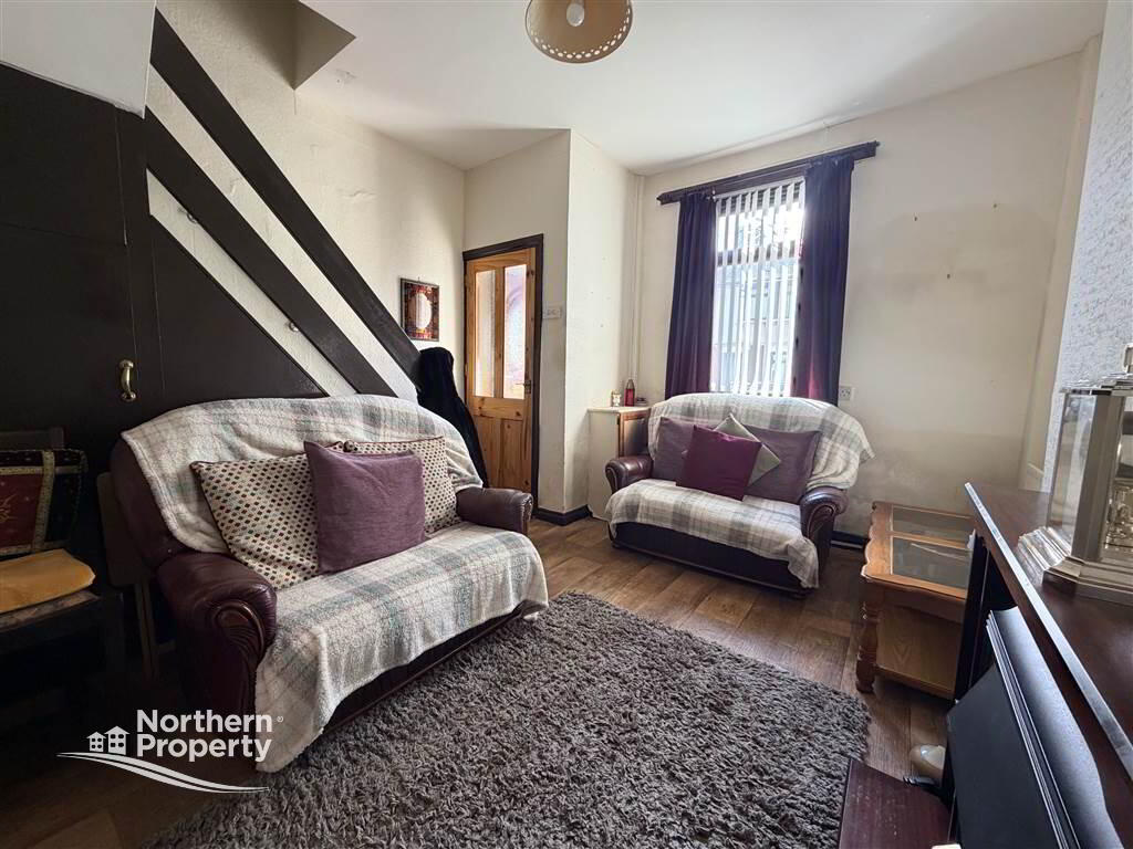 Photo 3 of 137 Cavendish Street, Belfast