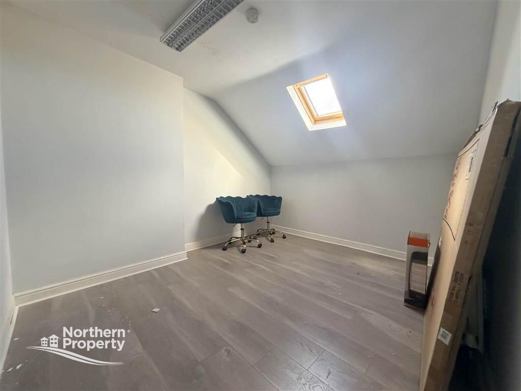 Photo 4 of 131a Falls Road, Belfast