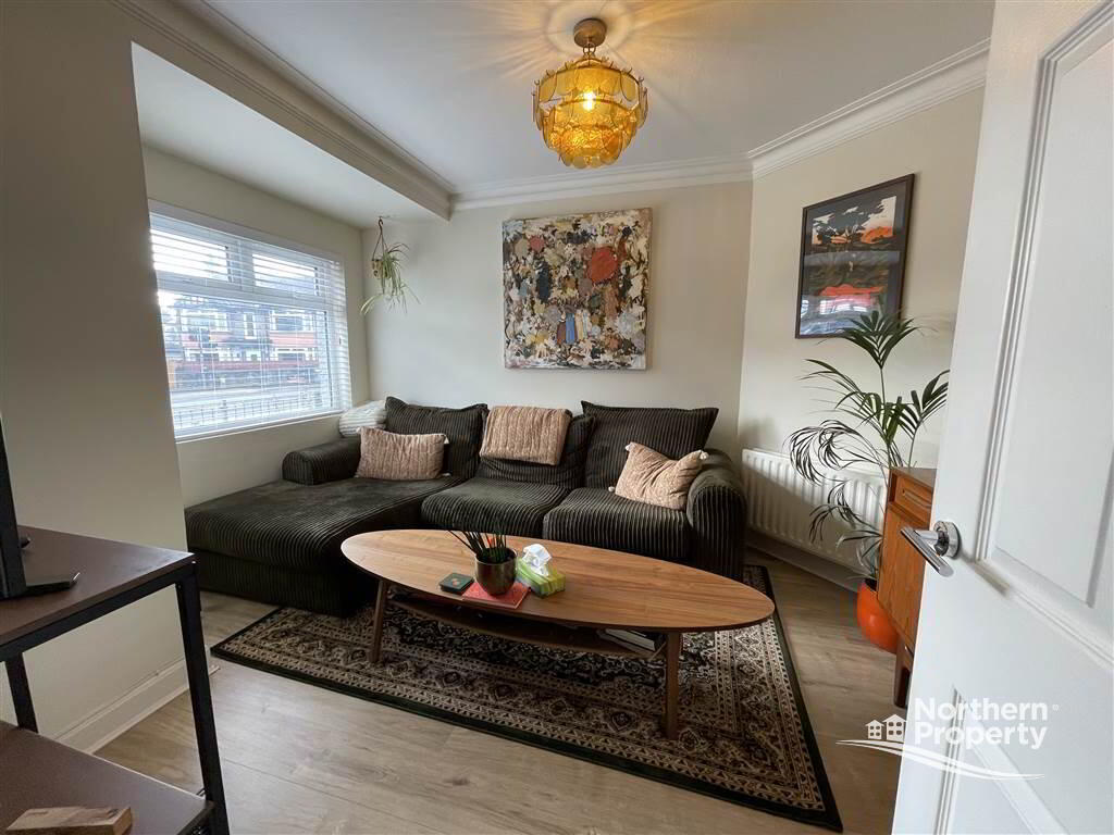 Photo 4 of 127 Kingsway, Dunmurry, Belfast