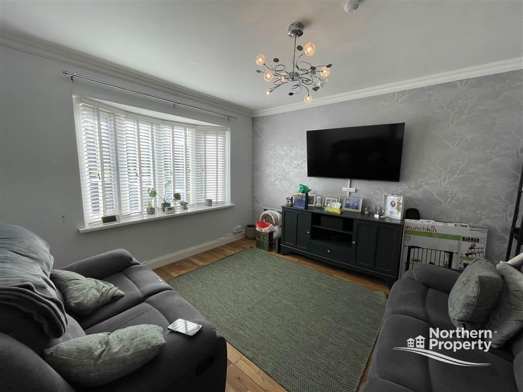 Photo 3 of 7a Thornhill Crescent, Belfast