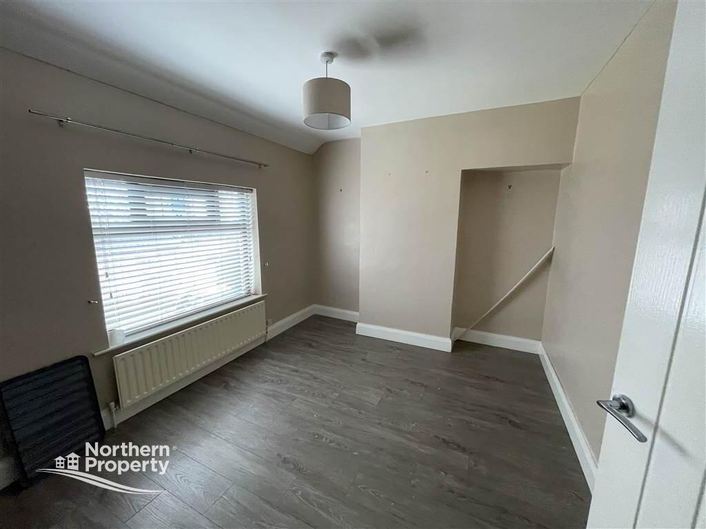 Photo 8 of 15 Springfield Crescent, Belfast