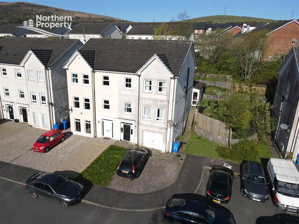 Photo 1 of 32 Mill Valley North, Belfast