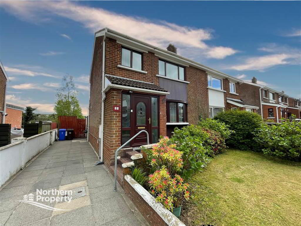 Photo 2 of 55 Willowvale Avenue, Belfast