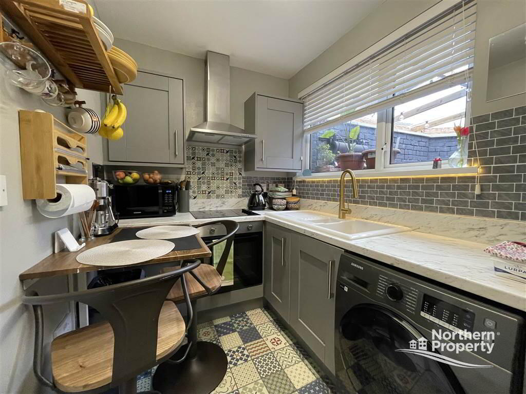 Photo 4 of 110 Ebor Street, Belfast