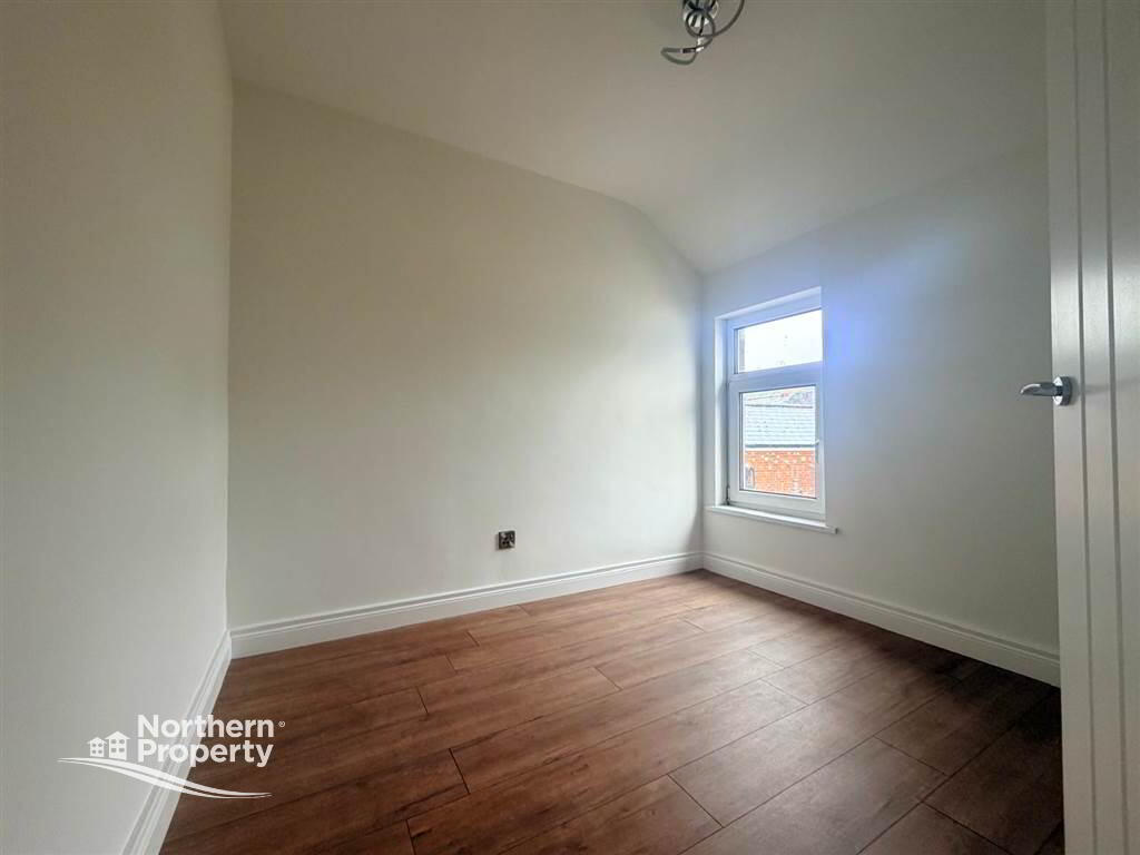 Photo 5 of 15 Victoria Gardens, Dunmurry, Belfast